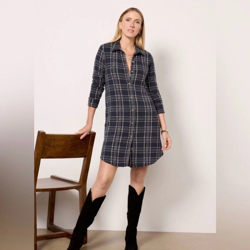 FAHERTY Legend Navy Plaid Flannel Shirt Sweater Dress - Small